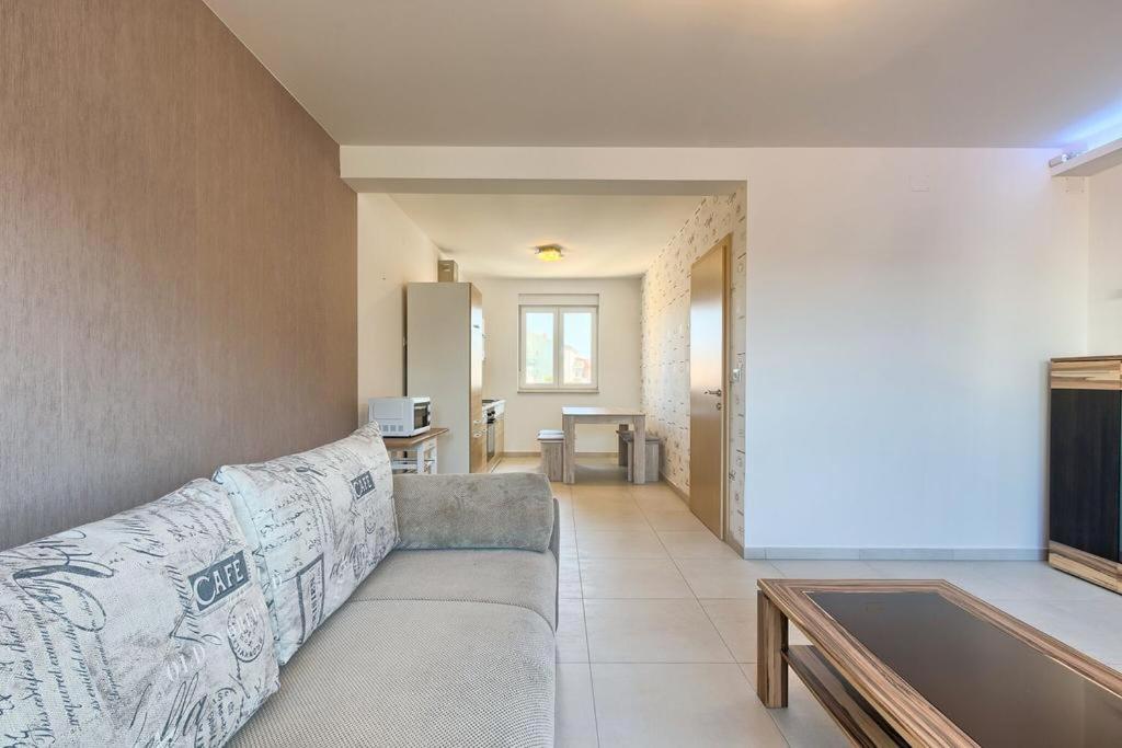 Lovely Fazana Apartments 400M From The Sea Exterior photo