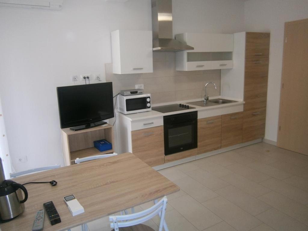 Lovely Fazana Apartments 400M From The Sea Exterior photo